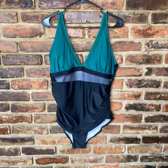NWT Suuksess Black Green Mesh V-neck One-Piece Swim Bathing Suit Women's Size XL - Picture 3 of 9